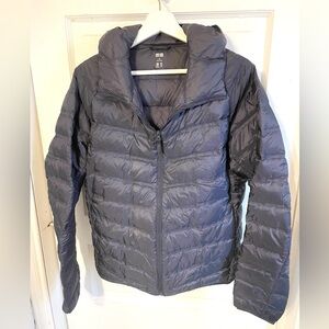Uniqlo Women's Medium Black Puffer Jacket